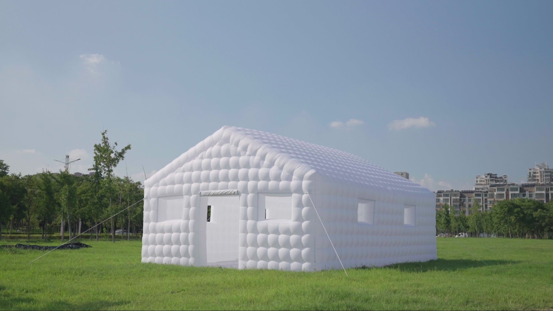 inflatable-party-tent