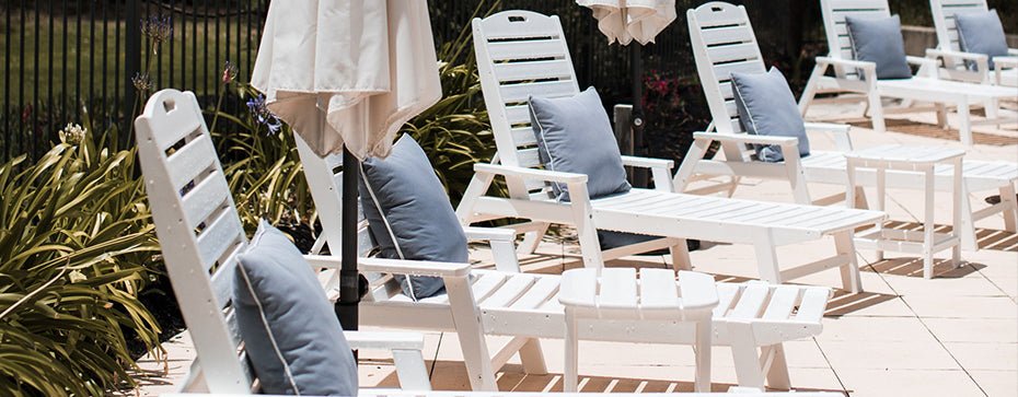 Lounge Chaises